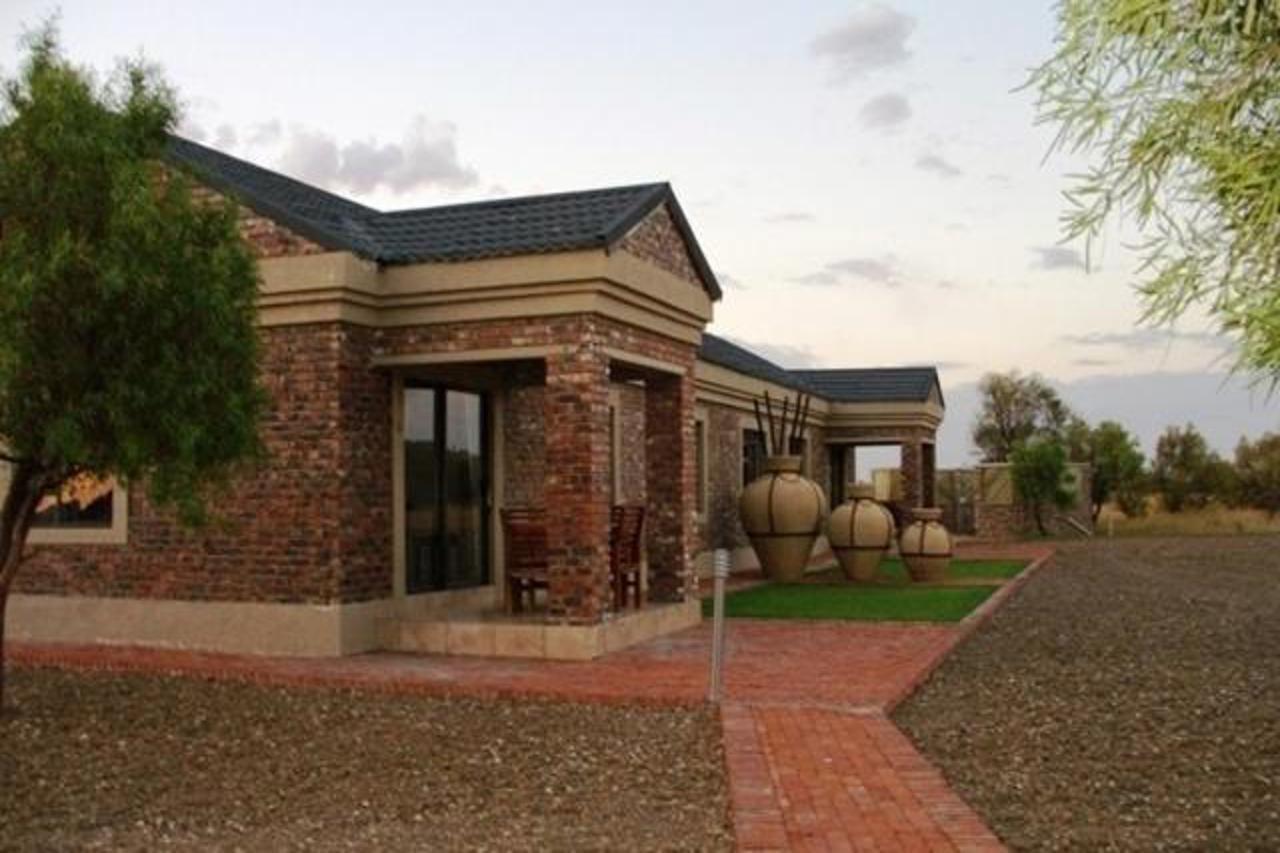 Вилла Almar Exclusive Game Ranch Bloemhof Экстерьер фото